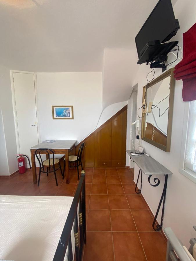 Aeolos Apartments Akrotírion Kültér fotó
